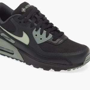 Nike Air Max 90 Gore-Tex Water Proof Sneakers